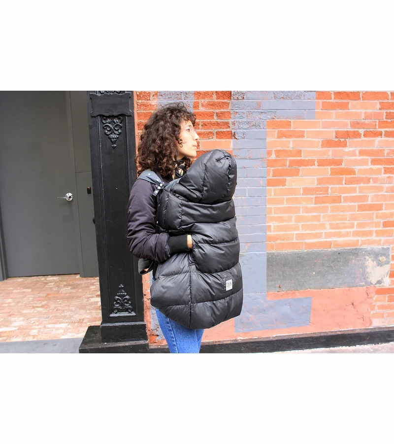 7 A.M. Enfant K Poncho Carrier Cover Heavyweight - Black (0-3T) 4 7 A.M. Enfant K Poncho Carrier Cover Heavyweight - Black (0-3T) - Image 4