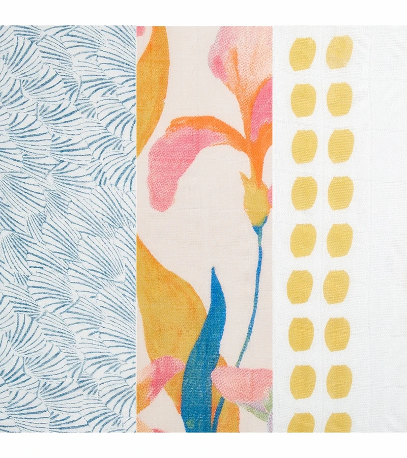 Aden + Anais Silky Soft Swaddles - 3-Pack - Marine Gardens 4 Aden + Anais Silky Soft Swaddles - 3-Pack - Marine Gardens - Image 4