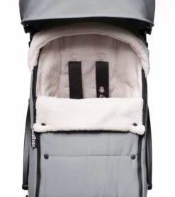 Babyzen Polar Footmuff - Stone 5 Babyzen Polar Footmuff - Stone -Britax || Little Unicorn || Graco Shop babyzen polar footmuff stone 61