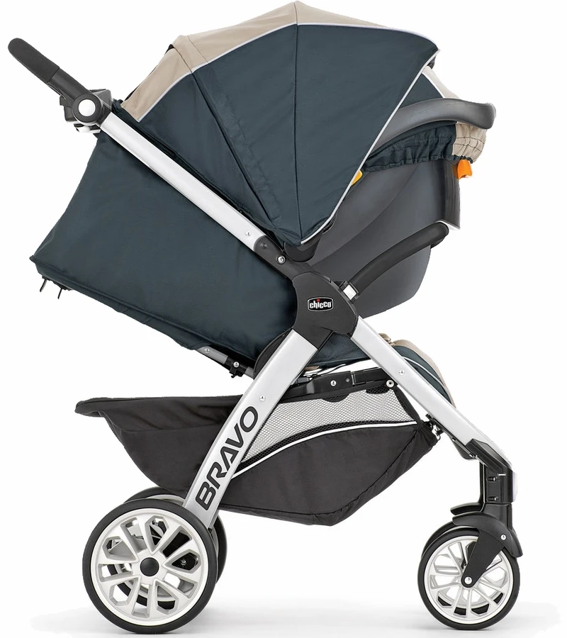 Chicco Bravo Trio Travel System - Blackberry 3 Chicco Bravo Trio Travel System - Blackberry - Image 3