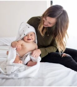 Copper Pearl Muslin Hooded Towel - Native -Britax || Little Unicorn || Graco Shop copper pearl muslin hooded towel native 208