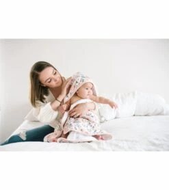 Copper Pearl Premium Hooded Towel - Autumn 8 Copper Pearl Premium Hooded Towel - Autumn -Britax || Little Unicorn || Graco Shop copper pearl premium hooded towel autumn 127