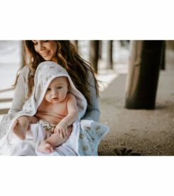 Copper Pearl Premium Hooded Towel - Chip -Britax || Little Unicorn || Graco Shop copper pearl premium hooded towel chip 158