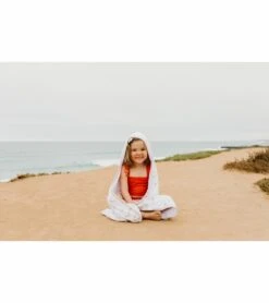 Copper Pearl Premium Hooded Towel - Coral 5 Copper Pearl Premium Hooded Towel - Coral -Britax || Little Unicorn || Graco Shop copper pearl premium hooded towel coral 98