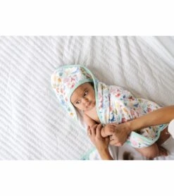 Copper Pearl Premium Hooded Towel - Nautical -Britax || Little Unicorn || Graco Shop copper pearl premium hooded towel nautical 93