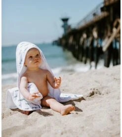 Copper Pearl Premium Hooded Towel - Pacific 11 Copper Pearl Premium Hooded Towel - Pacific -Britax || Little Unicorn || Graco Shop copper pearl premium hooded towel pacific 141