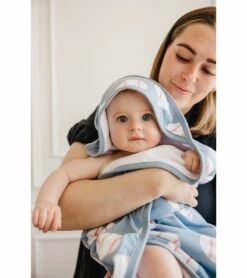 Copper Pearl Premium Hooded Towel - Slugger -Britax || Little Unicorn || Graco Shop copper pearl premium hooded towel slugger 8
