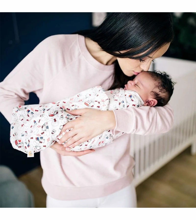 Ergobaby Original Swaddler - Hello Kitty Limited Edition - Head In The Clouds 2 Ergobaby Original Swaddler - Hello Kitty Limited Edition - Head In The Clouds - Image 2