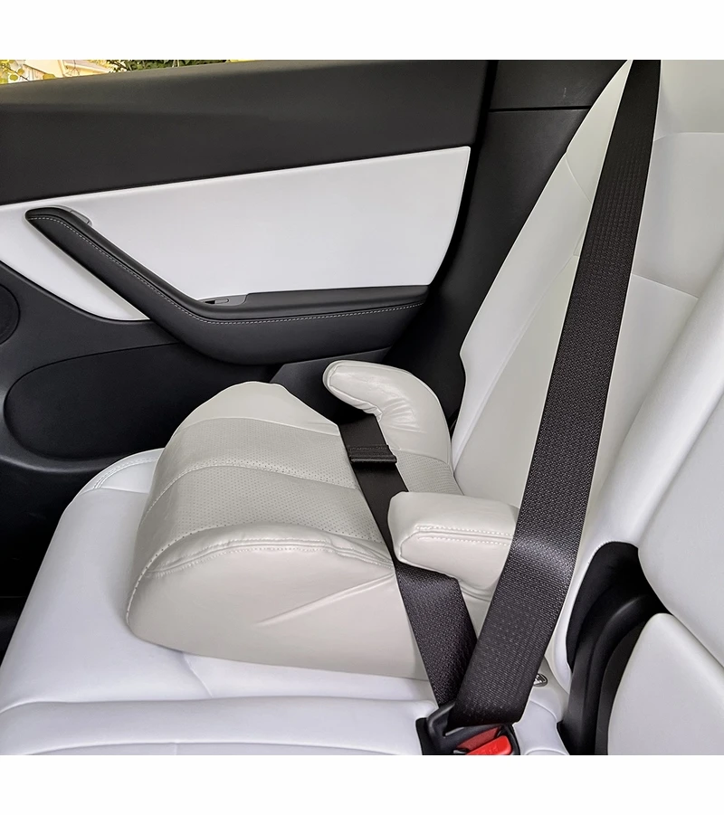 HideandSeat Backless Booster Seat - White 4 HideandSeat Backless Booster Seat - White - Image 4