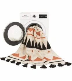 Lorena Canals Azteca Rug - Natural/Terracota (4' 8" X 6' 7") -Britax || Little Unicorn || Graco Shop lorena canals azteca rug natural terracota 4 8 x 6 7 251