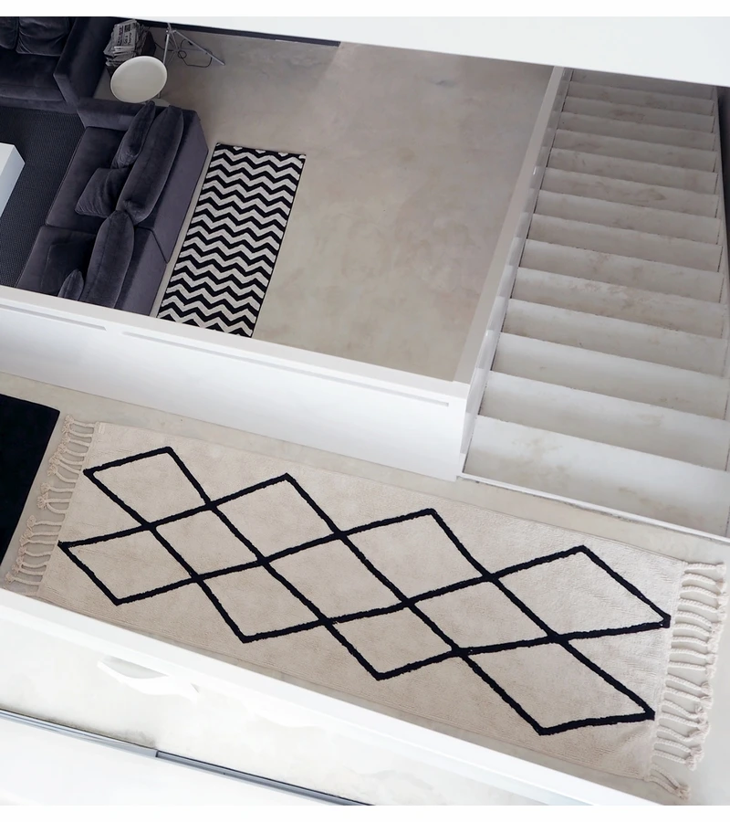 Lorena Canals Bereber Runner - Beige (2' 6" X 7' 6") 4 Lorena Canals Bereber Runner - Beige (2' 6" X 7' 6") - Image 4