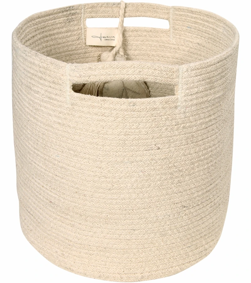 Lorena Canals Leaf Basket - Natural 2 Lorena Canals Leaf Basket - Natural - Image 2