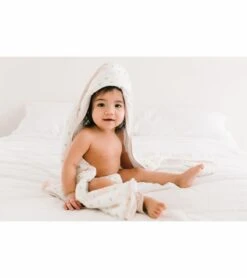 Loulou Lollipop Hooded Towel Set - Bunny Meadow -Britax || Little Unicorn || Graco Shop loulou lollipop hooded towel set bunny meadow 135
