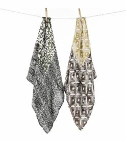 Munchkin Swaddle Angel Blankets - 2pk - Animal/Diamond