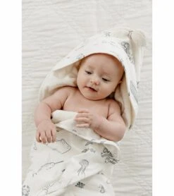 Petit Pehr Hooded Towel - Life Aquatic -Britax || Little Unicorn || Graco Shop petit pehr hooded towel life aquatic 9