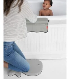 Skip Hop Moby Bath Kneeler - Grey 7 Skip Hop Moby Bath Kneeler - Grey -Britax || Little Unicorn || Graco Shop skip hop moby bath kneeler grey 145
