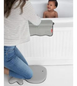Skip Hop Moby Bathtub Elbow Rest - Grey -Britax || Little Unicorn || Graco Shop skip hop moby bathtub elbow rest grey 181