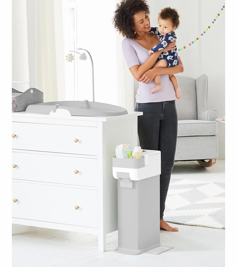 Skip Hop Nursery Style Diaper Pail - Grey 5 Skip Hop Nursery Style Diaper Pail - Grey - Image 5