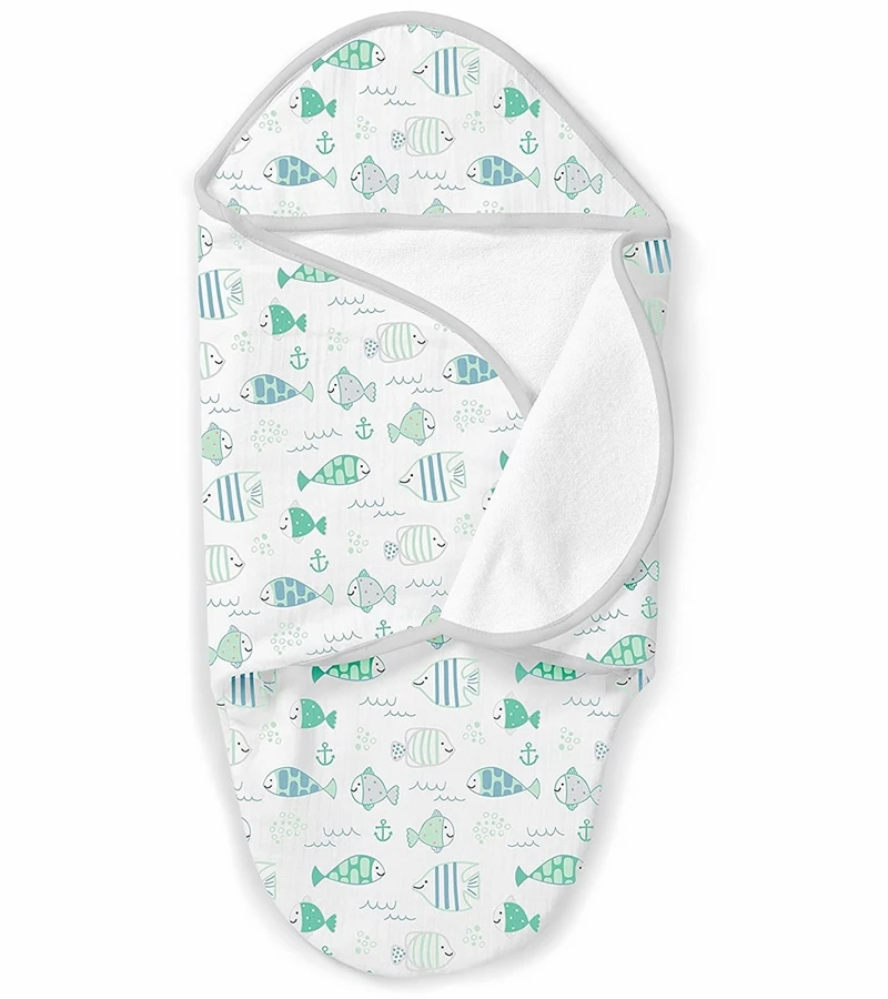 Summer Infant SwaddleMe Baby Bath Gift Set - Fishy Fishy 2 Summer Infant SwaddleMe Baby Bath Gift Set - Fishy Fishy - Image 2